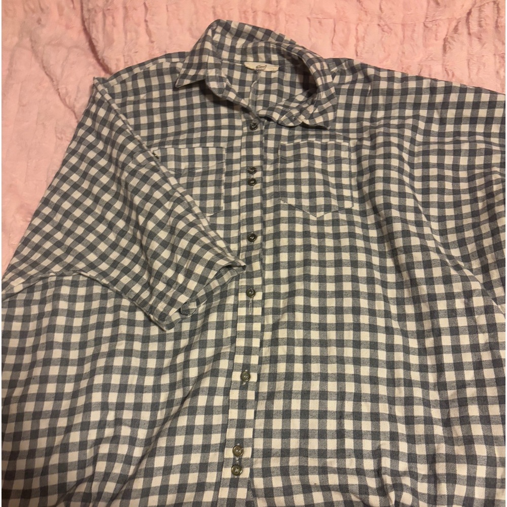 Easel Small oversized grey and white plaid flannel half-sleeve